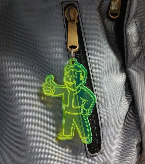 Макет Брелок в виде символа Fallout для лазерной резки файл DXF