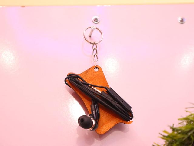 Макет Брелок-органайзер для проводов наушников макет для лазерной резки — изображение 2