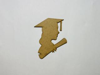 Интересный макет Выкройка женской фигурки выпускницы для лазерной резки незавершенный вариант дерево