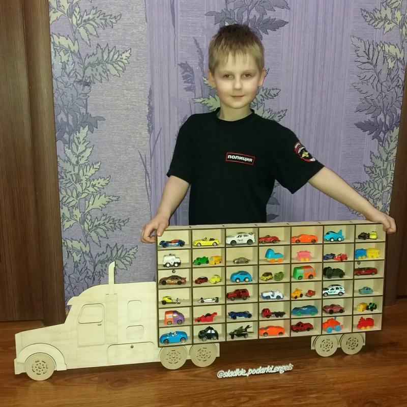 Макет Грузовик для хранения машинок Hot Wheels макет для лазерной резки