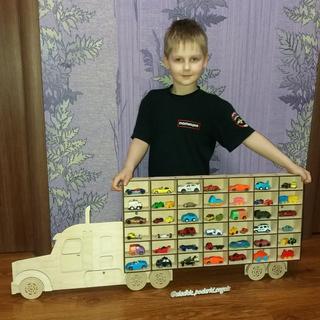 Интересный макет Грузовик для хранения машинок Hot Wheels макет для лазерной резки