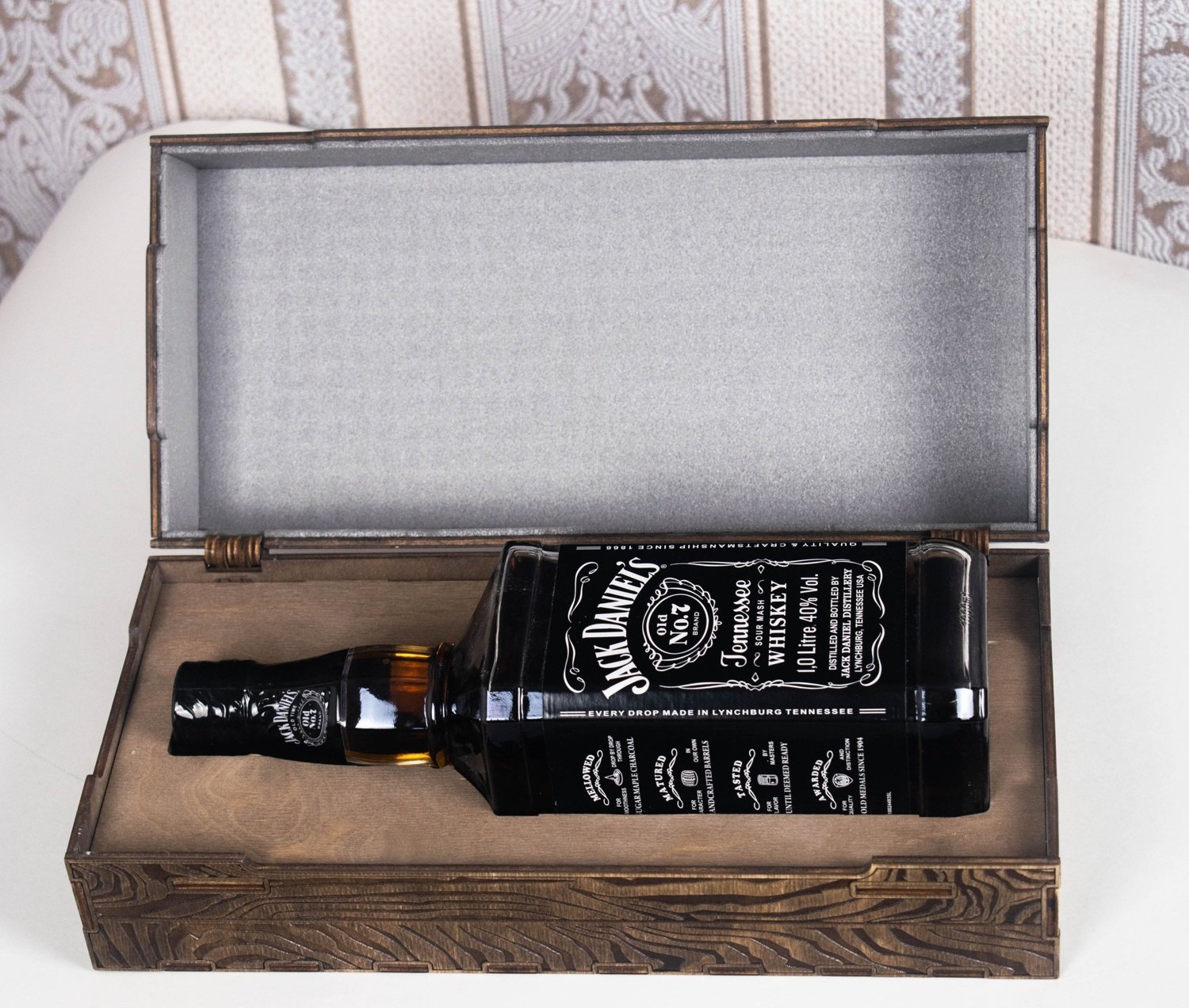 Макет Деревянная коробка для виски Jack Daniels макет для лазерной резки с гравировкой