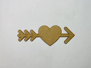 Интересный макет Деревянный макет в форме сердца с недоделанной стрелой для лазерной резки
