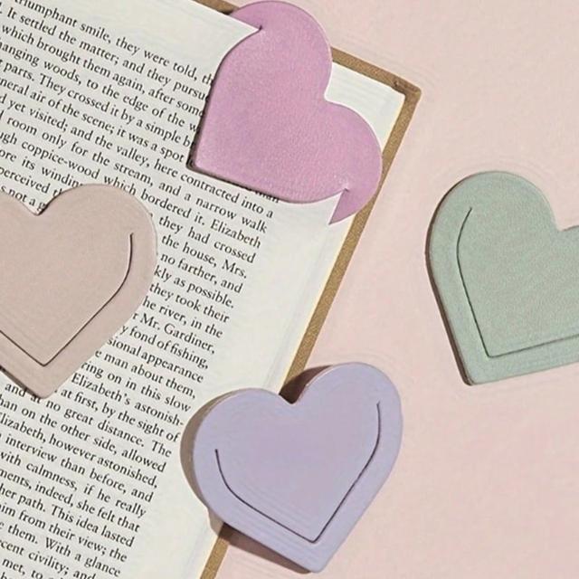 Макет Закладка для книг в форме сердца для лазерной резки