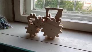 Интересный макет Макет деревянного игрушечного трактора для лазерной резки pdf-файл