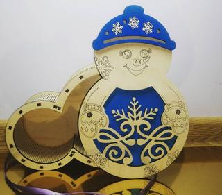 Интересный макет Макет для лазерной резки коробка для рождественского подарка в виде снеговика фанера