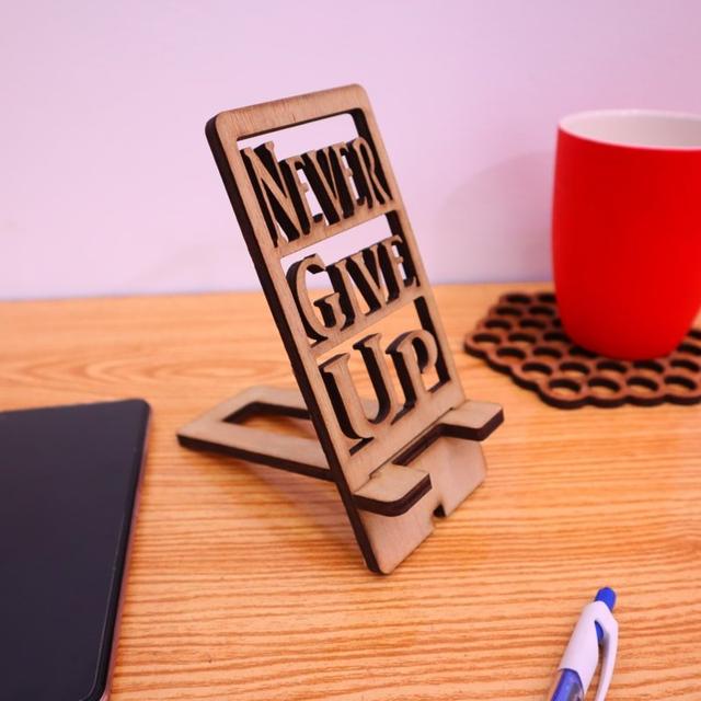 Макет Макет для лазерной резки подставки для телефона Never give up из фанеры 6 мм формат dxf — изображение 3