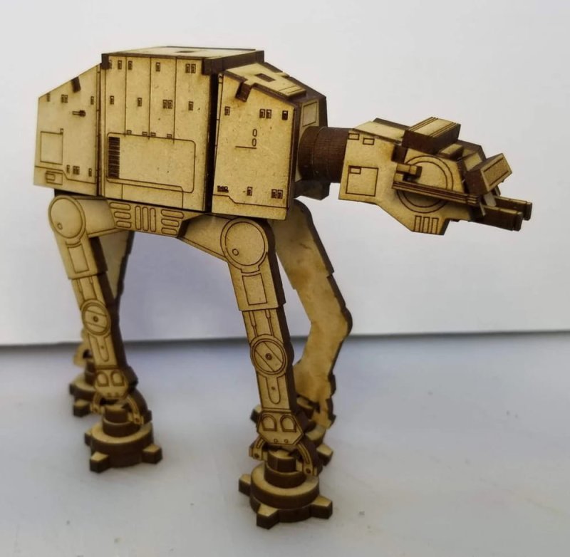 Макет Макет для лазерной резки AT-AT ходячего из Звёздных войн SVG-файл