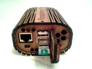 Интересный макет Макет корпуса для Raspberry Pi для лазерной резки файл SVG