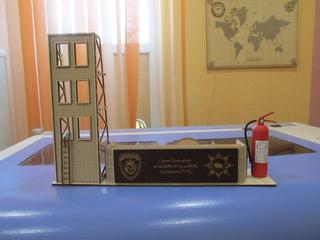 Интересный макет Медаль для пожарного макет для лазерной резки