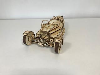 Интересный макет Модель трёхколёсного автомобиля Morgan для лазерной резки деревянная