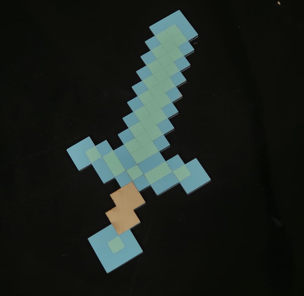Макет Пиксельный меч из Minecraft для лазерной резки