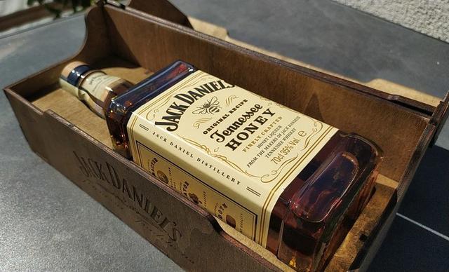 Макет Подарочная коробка для Jack Daniels 4 мм для лазерной резки SVG-файл