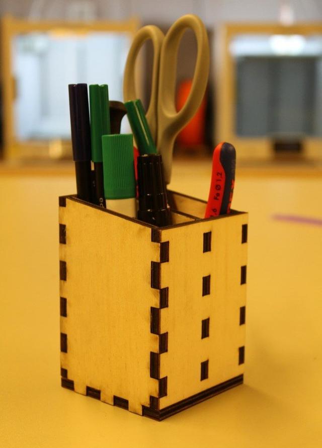Макет Подставка для ручек для лазерной резки файл dxf