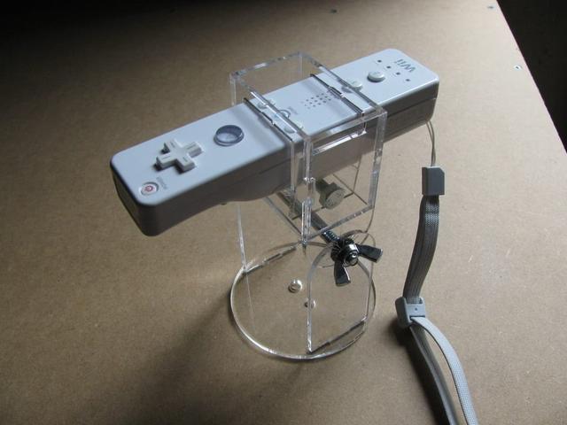 Макет Подставка для Wii Remote для лазерной резки векторный макет