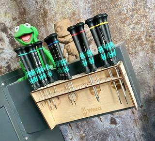 Интересный макет Струбцина для отвёртки макет для лазерной резки 3 мм файл SVG