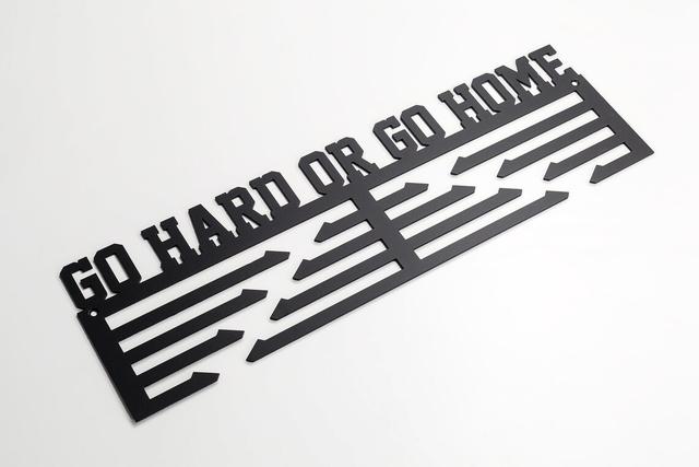 Макет Чертеж для лазерной резки вешалка для медалей Go hard or go home формат dxf