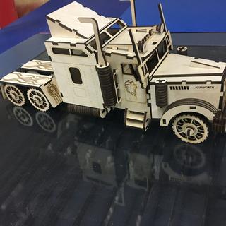 Интересный макет Чертеж для лазерной резки грузовика Kenworth W900s