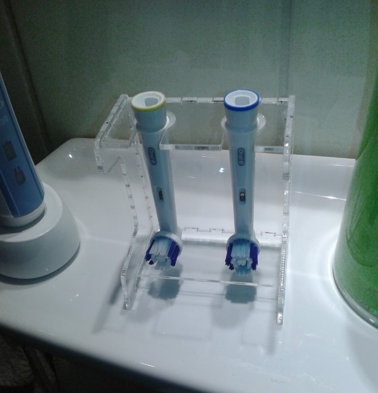 Макет Чертеж для лазерной резки подставки под зубную щётку Oral-B
