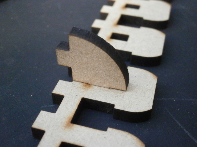 Макет Чертеж USB-кабеледержателя для лазерной резки формат dxf