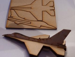 Интересный макет Чертёж для лазерной резки  модель истребителя F-16 формат DXF
