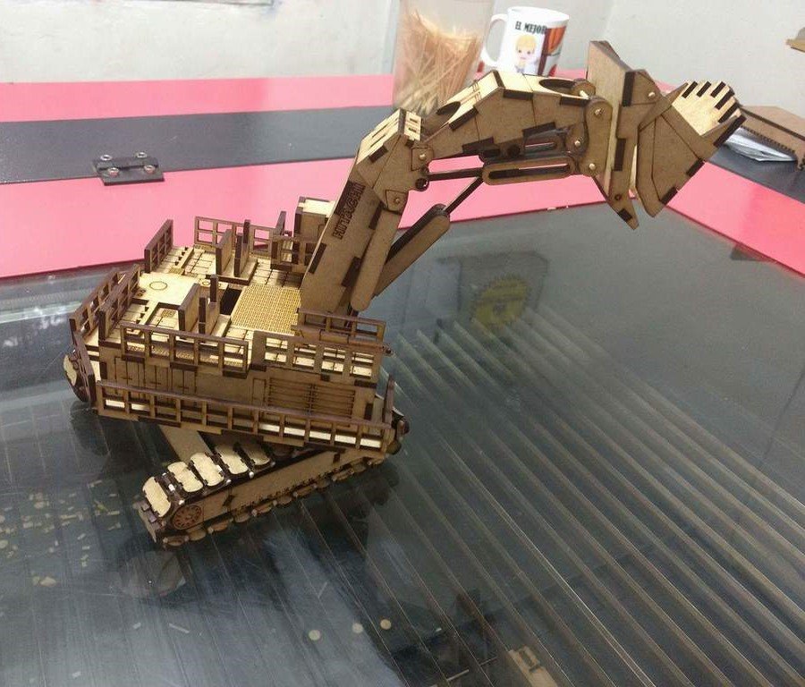 Макет Чертёж для лазерной резки 3D-пазл горнодобывающего экскаватора Hitachi EX8000