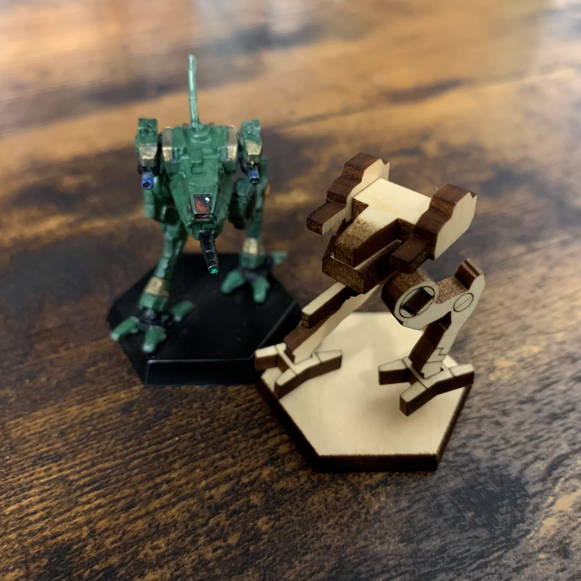 Макет Чертёж для лазерной резки Locust из BattleTech