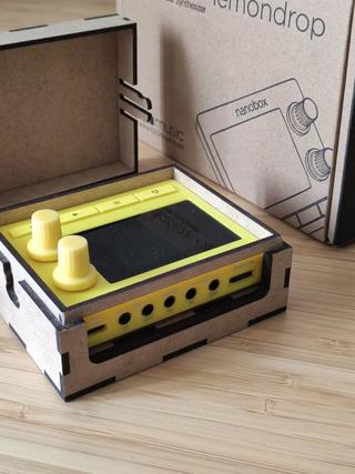 Интересный макет Чехол для LemonDrop для лазерной резки Nanobox 1010