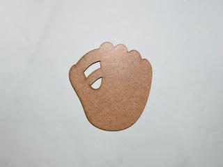 Интересный макет Шаблон выкройки для бейсбольной перчатки для лазерной резки незавершенный