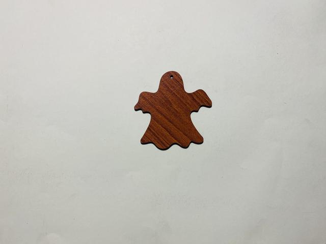 Макет Шаблон вырезанного призрака для Хэллоуина макет для лазерной резки деревянного вырезанного элемента — изображение 1