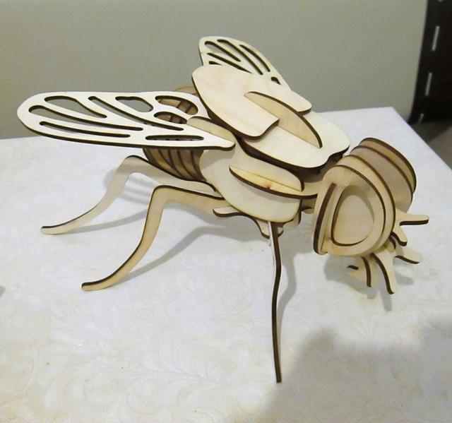 Макет 3D-головоломка в виде мухи для лазерной резки