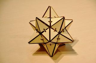 Интересный макет 3D-звезда для лазерной резки дерева векторный макет