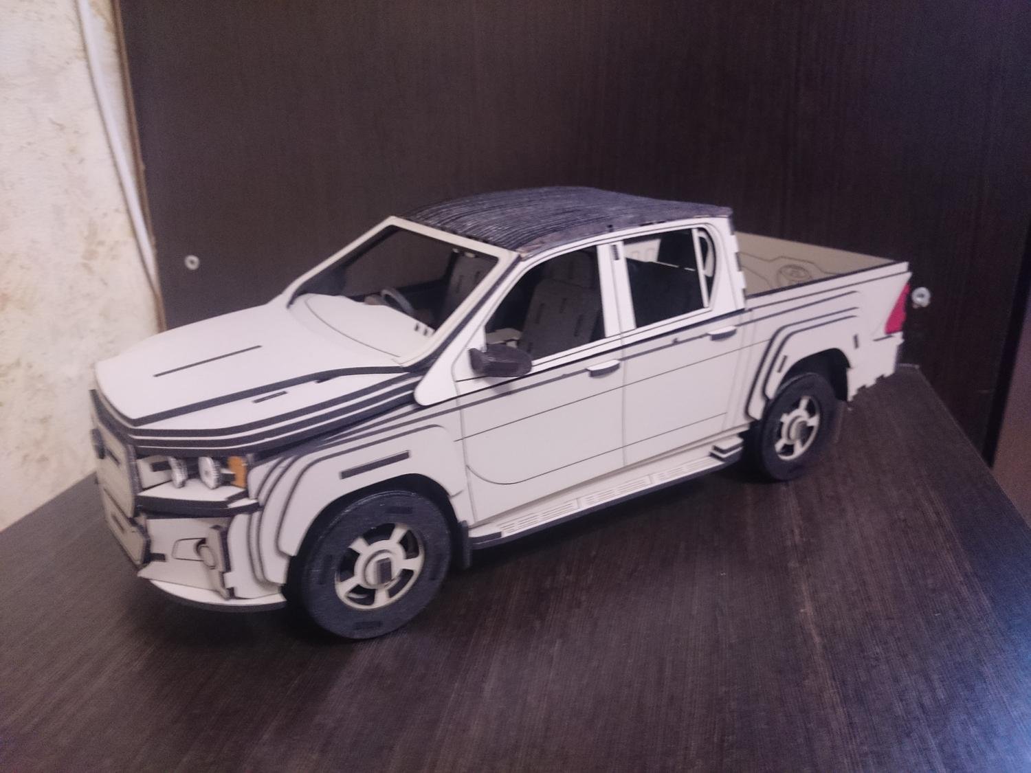 Макет 3D-макет Toyota Hilux для лазерной резки HDF 25 мм