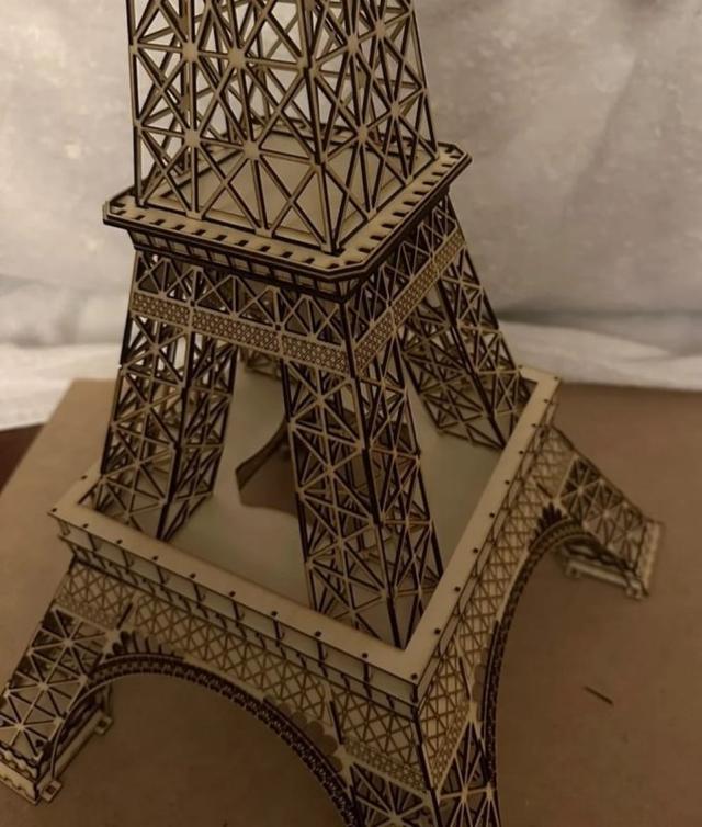 Макет 3D-модель Эйфелевой башни для лазерной резки файл SVG — изображение 5