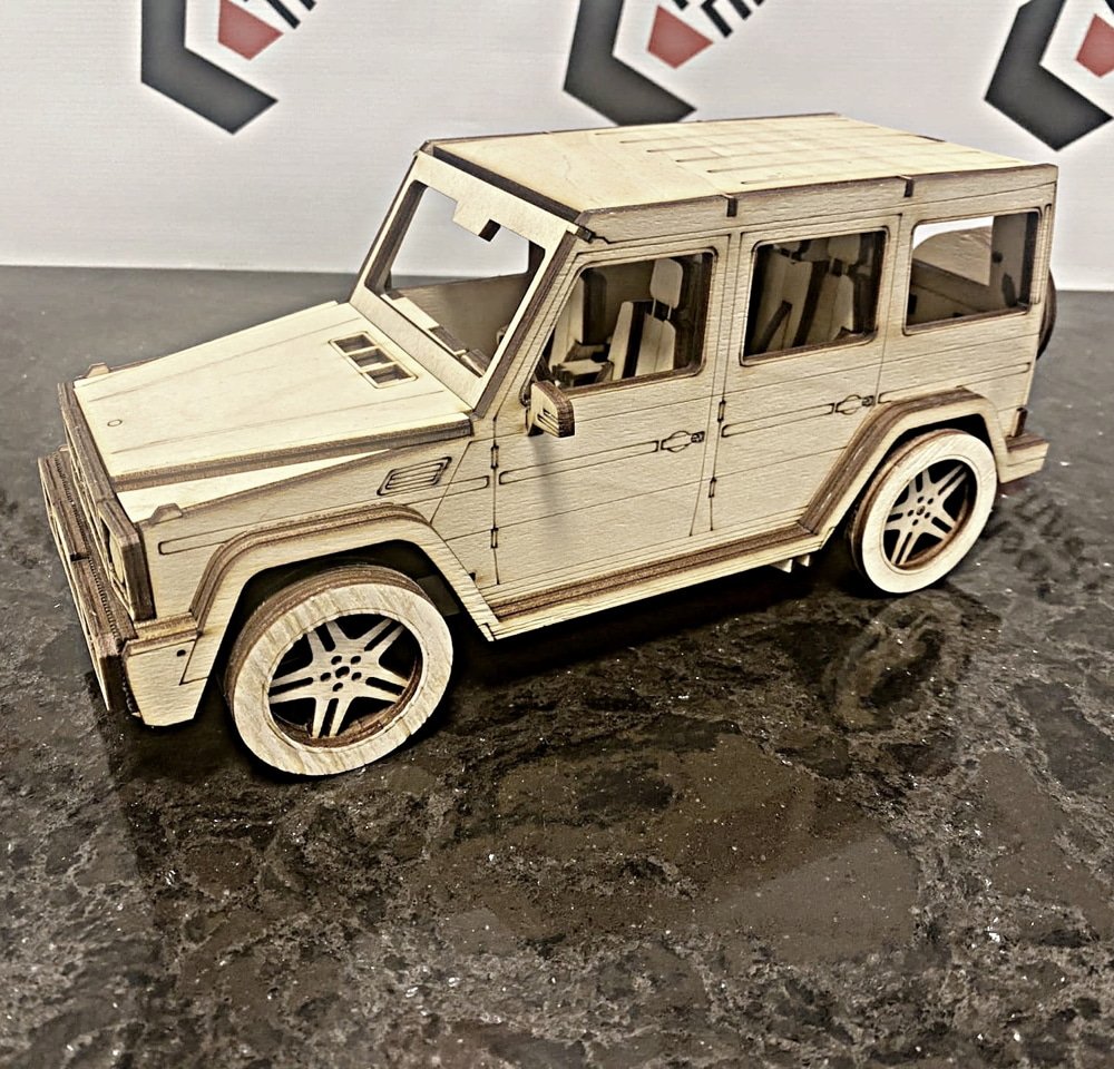 Макет 3D-модель деревянного Mercedes G-класса для лазерной резки