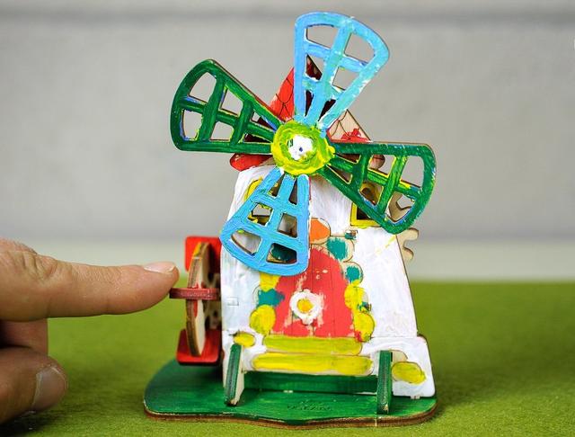 Макет 3D-модель деревянной механической мельницы для лазерной резки — изображение 9