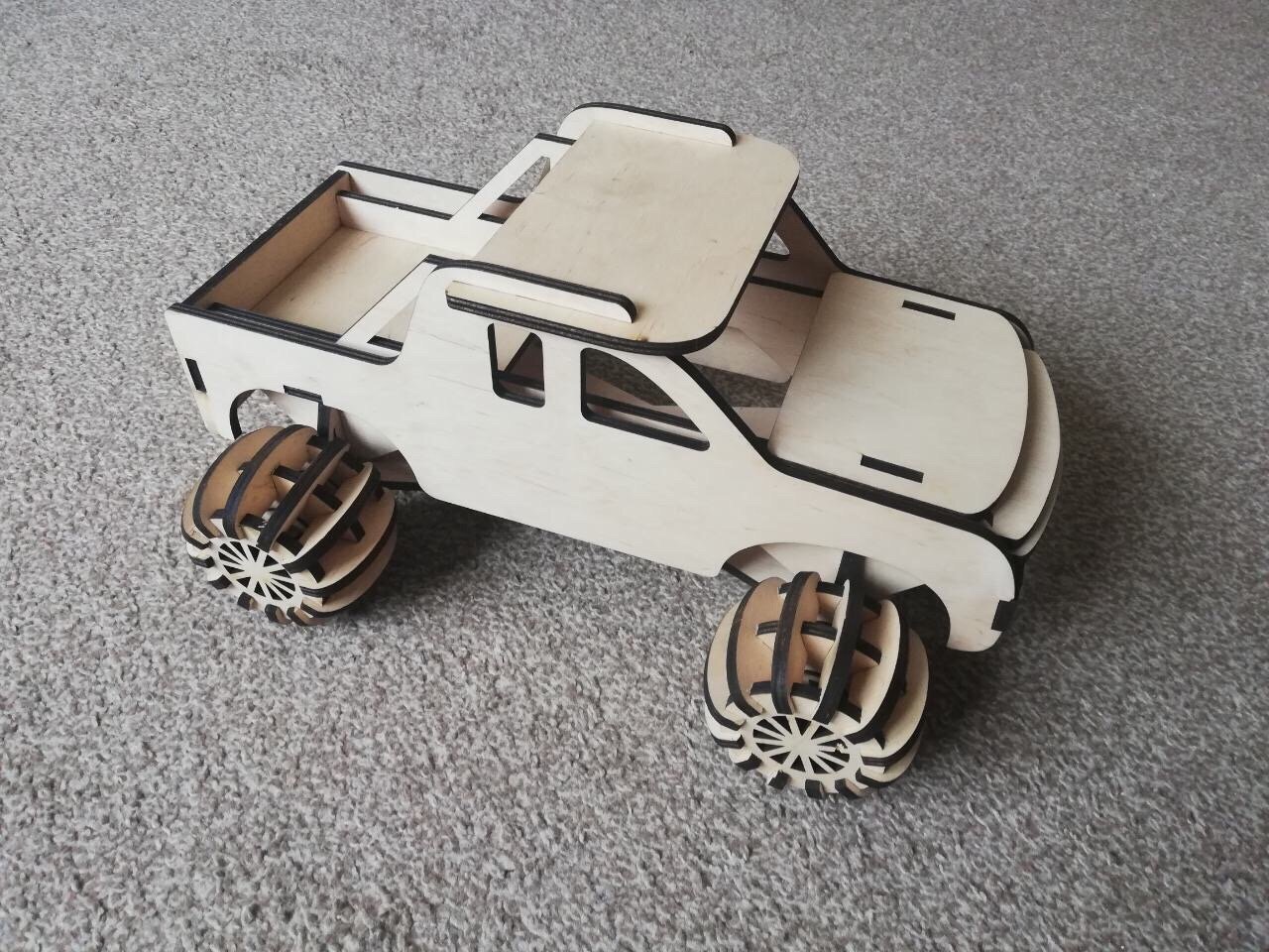 Макет 3D-модель игрушечного грузовика для лазерной резки по дереву