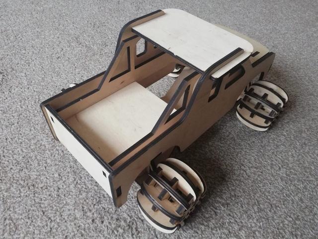 Макет 3D-модель игрушечного грузовика для лазерной резки по дереву