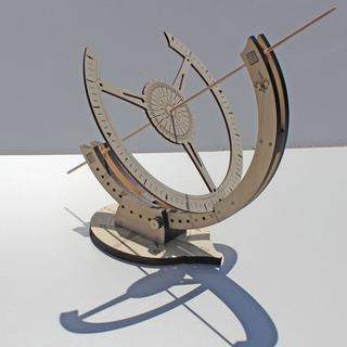 Интересный макет 3D-пазл в виде солнечных часов для лазерной резки