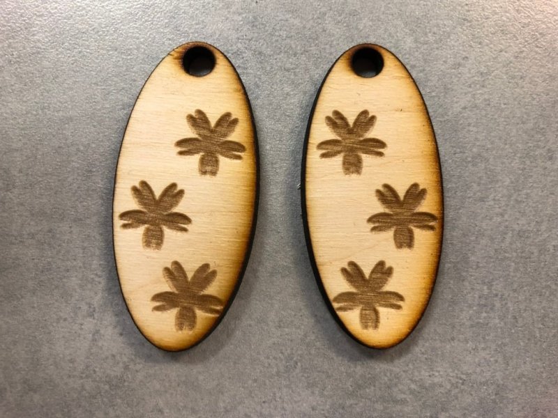 Макет earrings серьги с гравировкой цветка для лазерной резки svg-файл